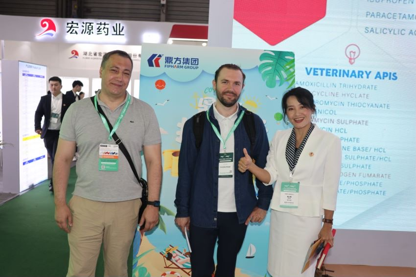 乐冠国际体育亮相上海CPHI