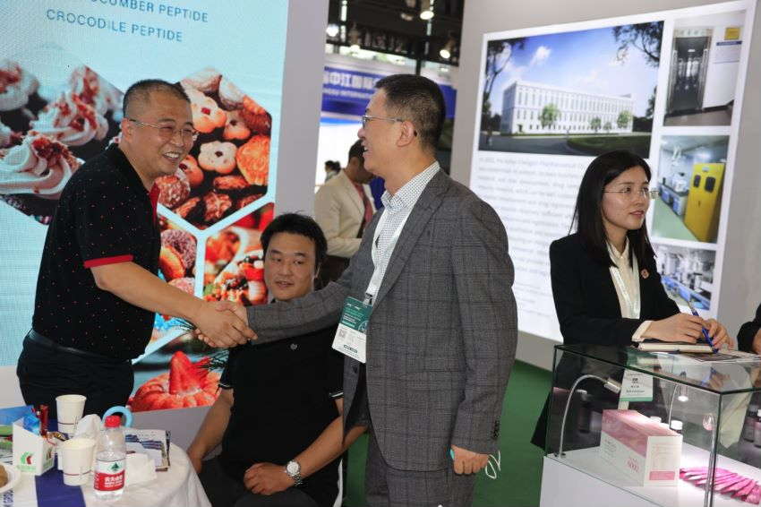 乐冠国际体育亮相上海CPHI